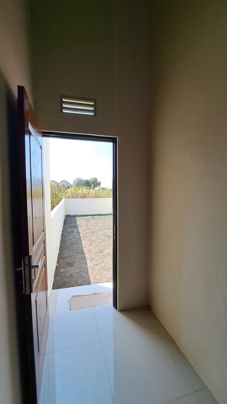 2014. Rumah Luas Harga Minimalis di Selatan Surabaya