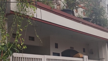 Rumah 2 Tingkat 4KT, Di Daerah Duren Sawit