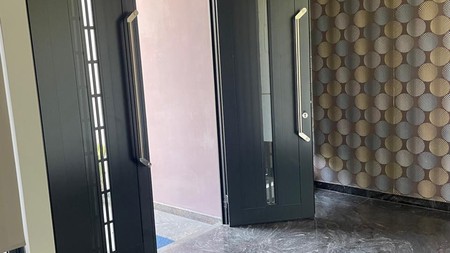 JUAL RUMAH MEWAH 2 LANTAI   NORTH EMERALD MANSION CITRALAND  SPLIT LEVEL FULL FURNITURE 