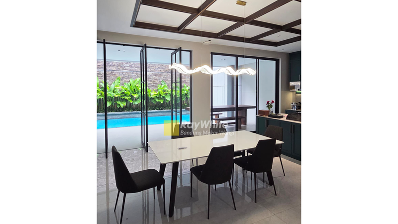 Rumah Baru Modern Klasik Singgasana Pradana