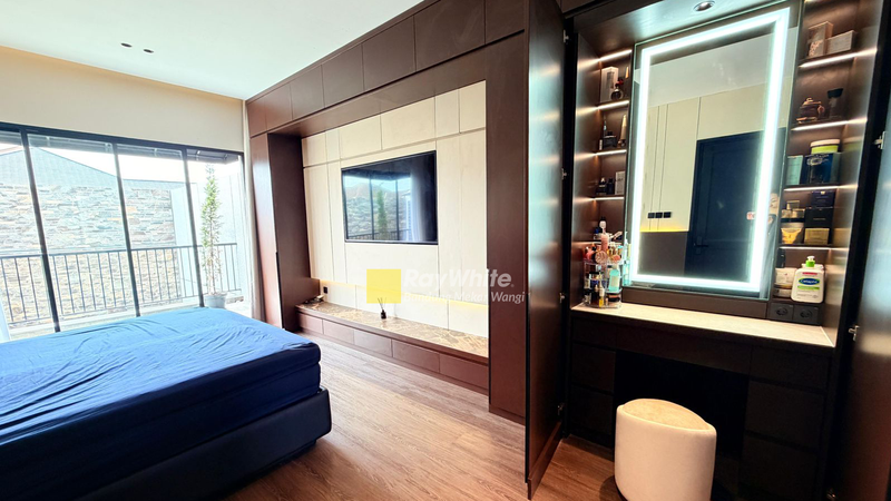 Rumah Baru Modern Klasik Singgasana Pradana