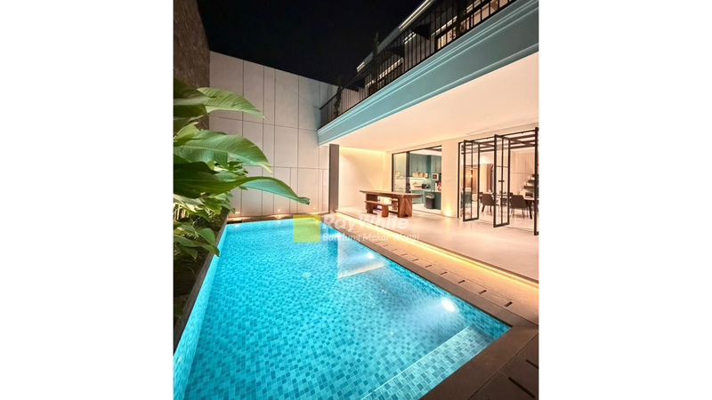 Rumah Baru Modern Klasik Singgasana Pradana