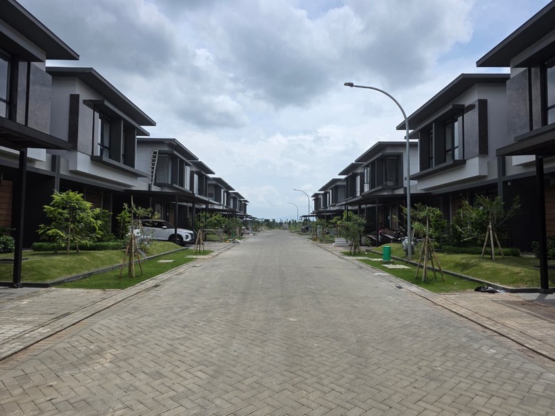 Rumah Kondisi Baru di Tatar Nilapadmi Kota Baru Parahyangan