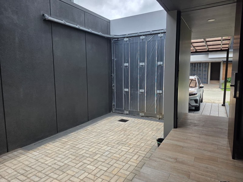 Rumah Kondisi Baru di Tatar Nilapadmi Kota Baru Parahyangan