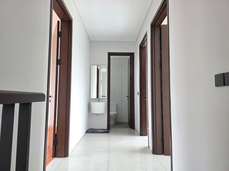 Rumah Kondisi Baru di Tatar Nilapadmi Kota Baru Parahyangan