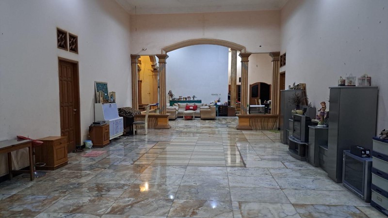 Dijual Rumah Siap Huni Luas di Kediri Kota