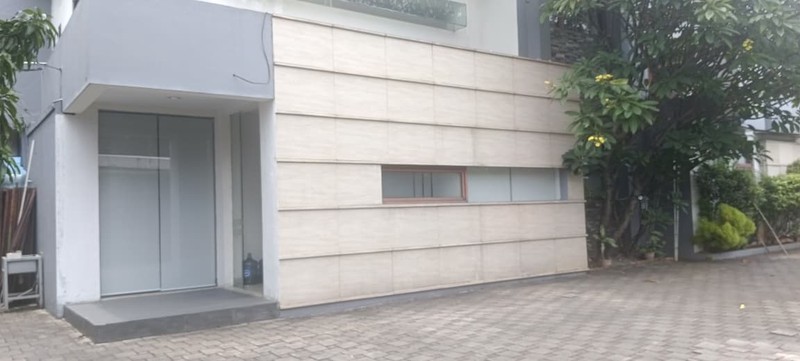 Rumah Disewakan di Gunung