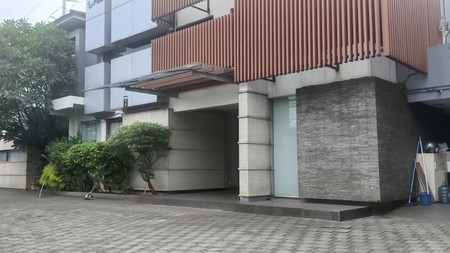 Rumah Disewakan di Gunung