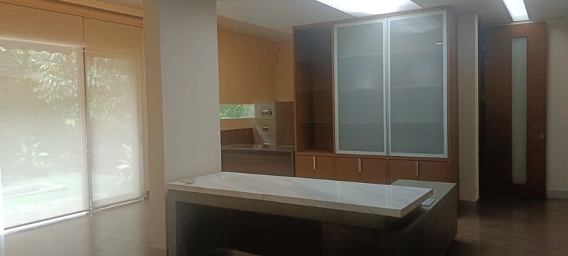 Rumah Disewakan di Gunung