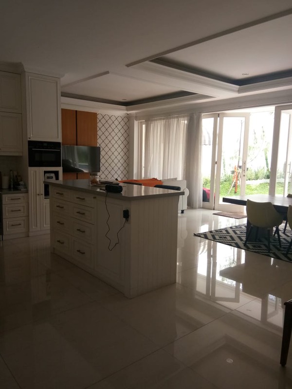 Rumah Siap Huni, Mewah, dan Hunian Nyaman @Kucica, Bintaro