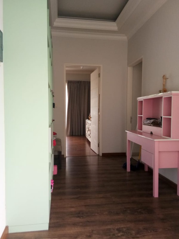 Rumah Siap Huni, Mewah, dan Hunian Nyaman @Kucica, Bintaro