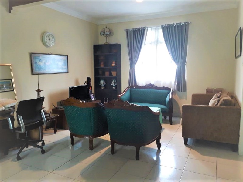 Rumah Siap Huni Posisi Hook & Hunian Nyaman @Bintaro