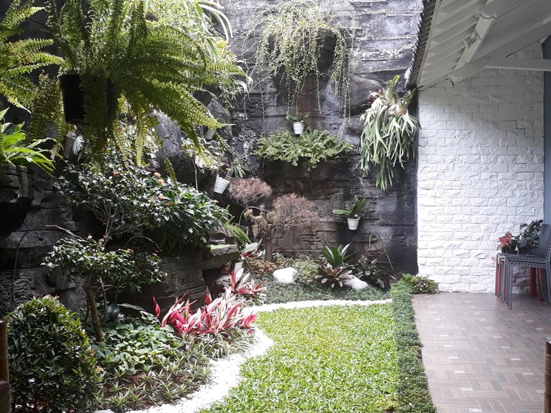 Rumah Siap Huni Posisi Hook & Hunian Nyaman @Bintaro