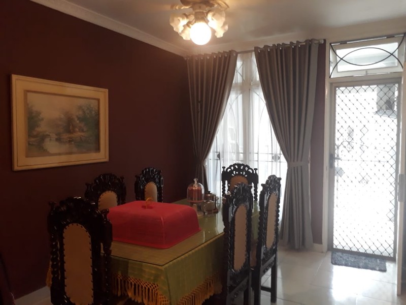 Rumah Siap Huni Posisi Hook & Hunian Nyaman @Bintaro