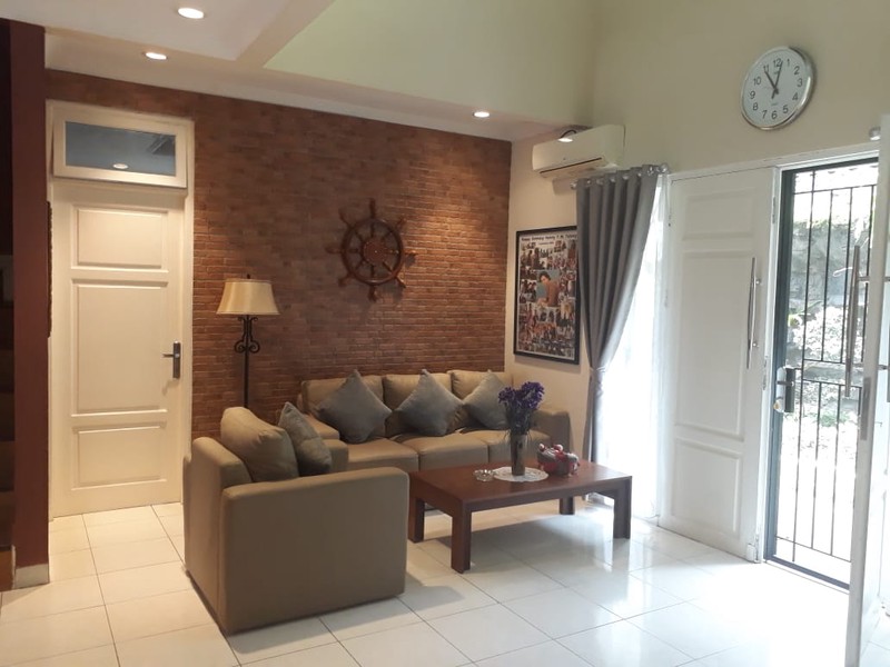 Rumah Siap Huni Posisi Hook & Hunian Nyaman @Bintaro