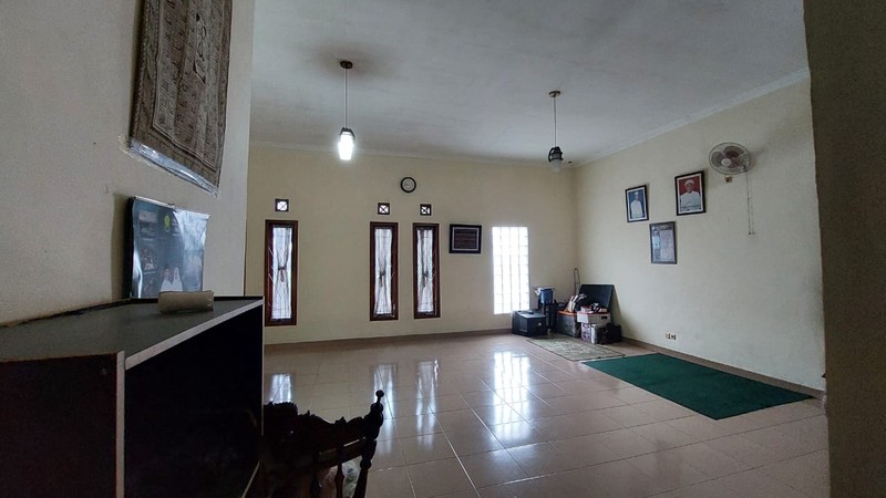 Rumah Siap Huni di jalan utama Taman Cibaduyut Indah Bandung