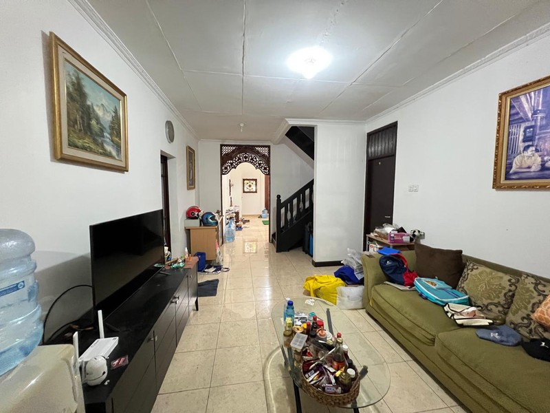 Rumah Bagus,dalam perumahan ,securty 24 jam di Bintaro Jaya 3a