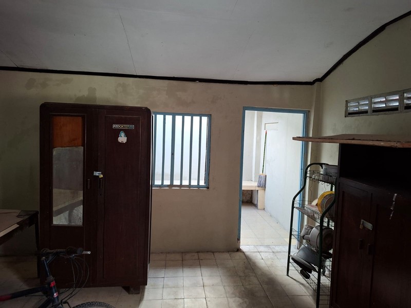 Rumah Besar 8 Kamar di Sayap Prawirotaman Cocok untuk Homestay atau Hunian Keluarga, Brontokusuman, Mergangsan, Yogyakarta