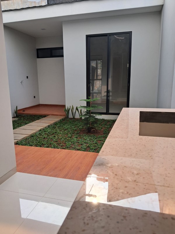 Jagakarsa Rumah Brand New Desain Minimalis Dekat Tol Brigif