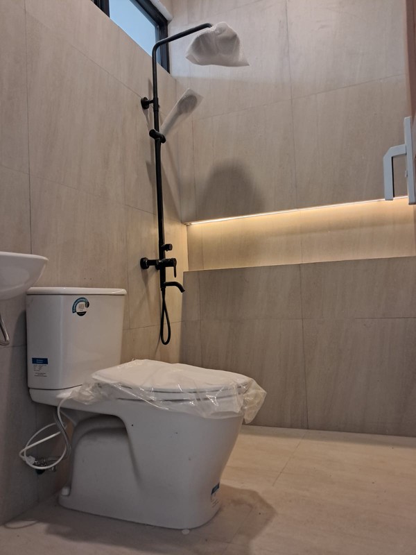 Jagakarsa Rumah Brand New Desain Minimalis Dekat Tol Brigif