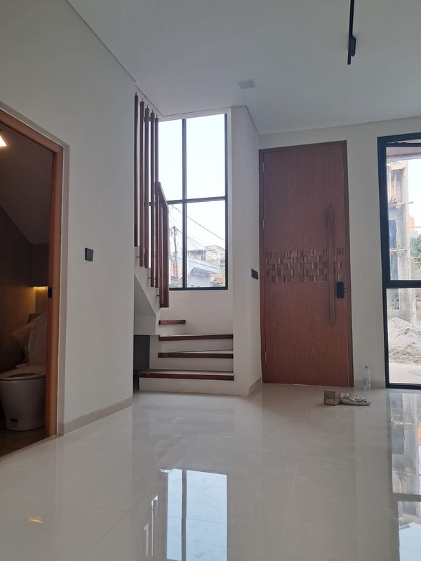 Jagakarsa Rumah Brand New Desain Minimalis Dekat Tol Brigif