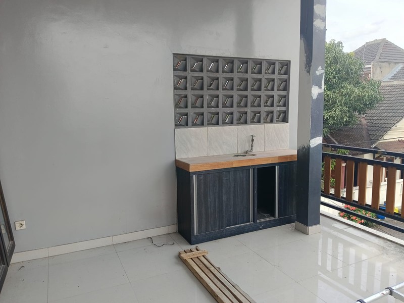 Rumah 2 lantai Siap Huni Harga terbaik lokasi strategis di puncak sariwangi asri jarang ada dekat kampus polban