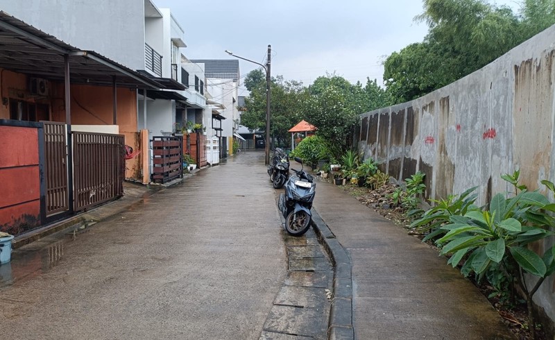 Rumah  1 Lantai, Bebas Banjir dekat di Pondok Jaya