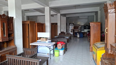 Disewakan Ruko 2 Lantai di Jalur Utama Jl. Bantul KM 7 Lokasi Premium & Parkir Luas, Pendowoharjo, Sewon, Bantul