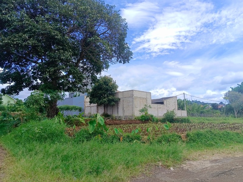 Tanah di sariwangi atas dekat sariwangi highland , cocok untuk investasi view indah 
