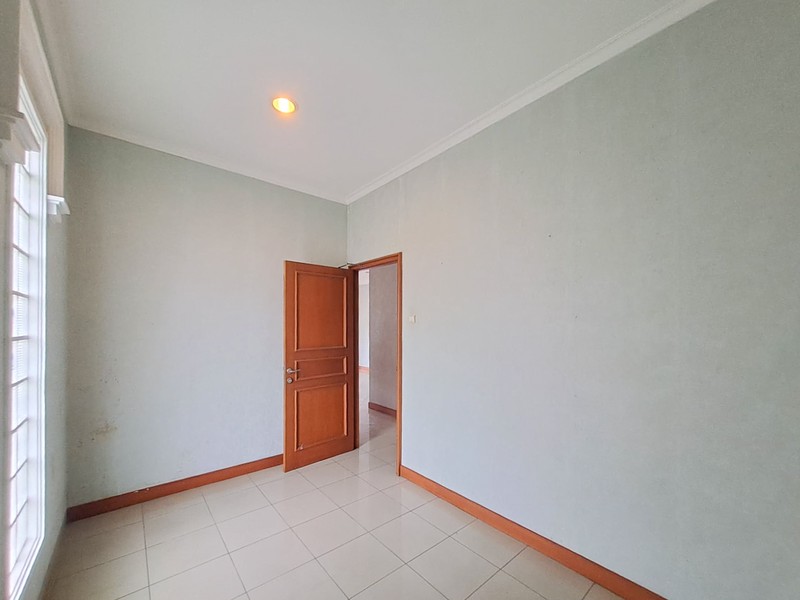 Gedung di Kelapa Gading dekat Kensington, Kirana Boutique, Sunter