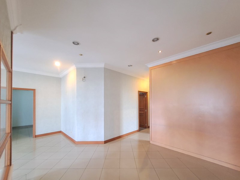 Gedung di Kelapa Gading dekat Kensington, Kirana Boutique, Sunter