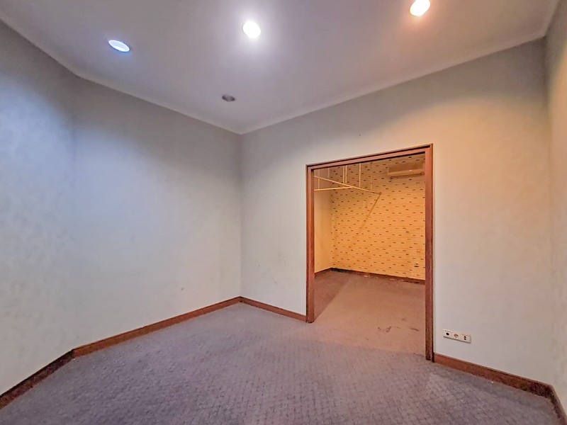 Gedung di Kelapa Gading dekat Kensington, Kirana Boutique, Sunter