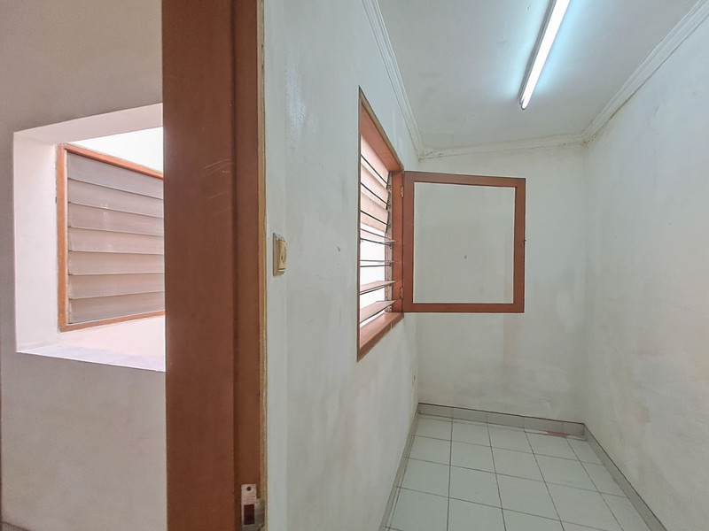 Gedung di Kelapa Gading dekat Kensington, Kirana Boutique, Sunter