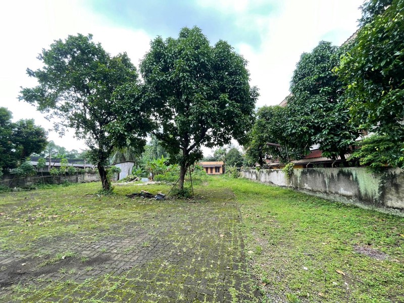 Disewakan Tanah 3.849 m² + Bangunan Besar di Jalur Busway Warung Buncit Jakarta Selatan-Cocok Sekolah / Sport Center / Komersial