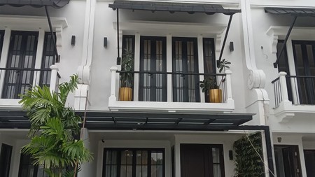 Hunian ala Eropa MAISON des CLAIRE dekat Pondok Indah