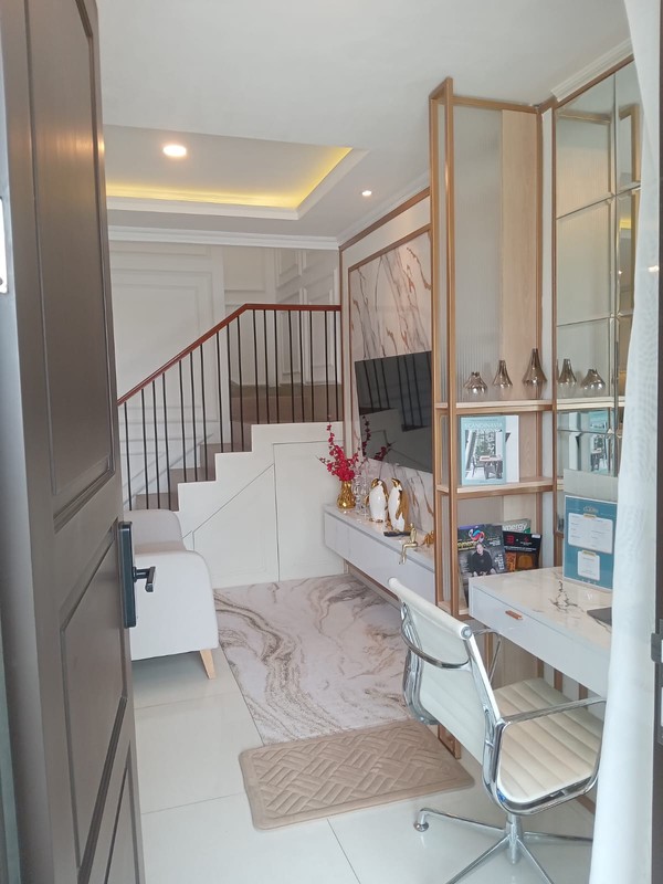 Hunian ala Eropa MAISON des CLAIRE dekat Pondok Indah