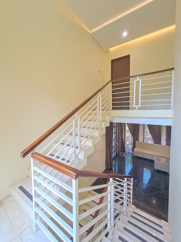 Rumah Town House di Kemang dekat Pondok Indah Cilandak Jagakarsa