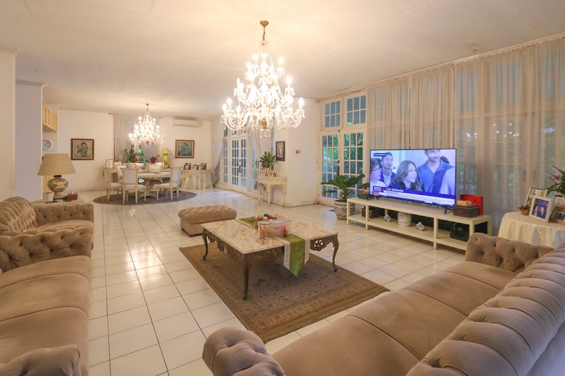 Rumah Mewah & Luas di Kawasan Andara Cilandak dekat Pondok Indah