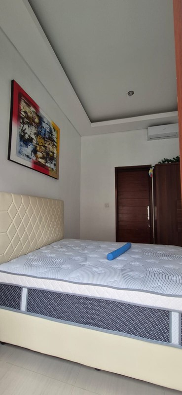 Leasehold  - Charming Villa for Sale in Kerobokan - Just 300m from Raya Canggu, Bali!