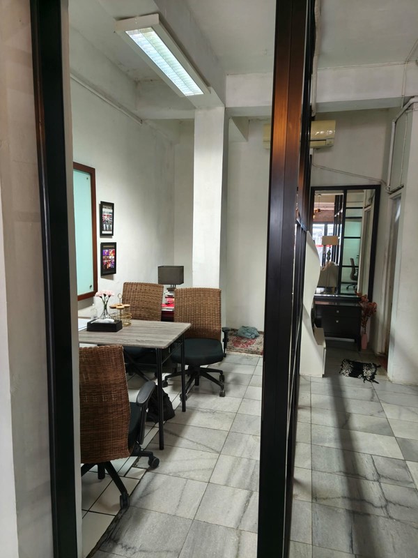 Ruko Strategis di Radio Dalam Kebayoran Baru - Lokasi Ramai & Potensi Usaha Tinggi