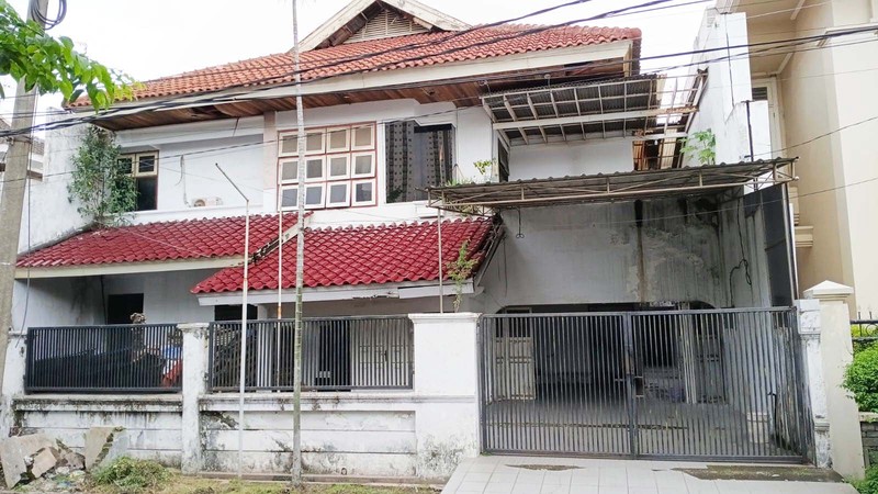 Rumah di Villa Kalijudan Indah Surabaya Timur, 2 Lantai, Terawat