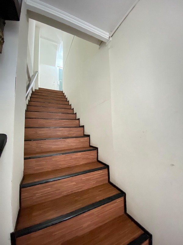 Lebak Bulus Ruko 3 Lantai SHM Cocok untuk Komersil Lokasi Strategis