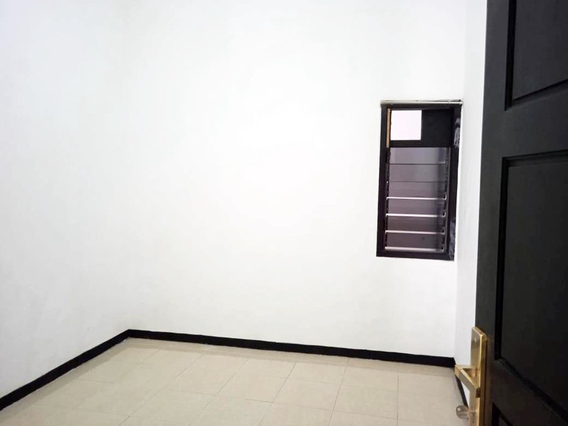 Rumah di Karang Asem Surabaya Timur, 2 Lantai, Minimalis, SIAP HUNI !!!