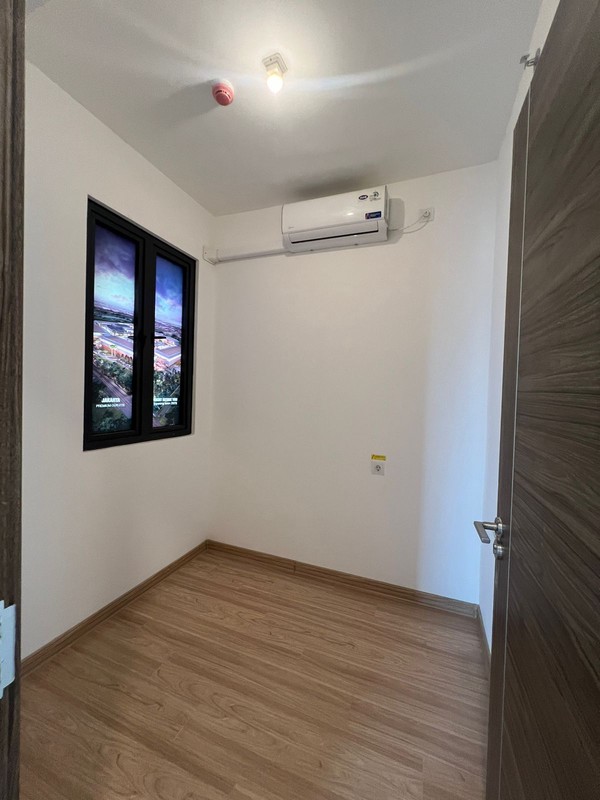 Rumah Brand new, Cantik, bebas Banjir, Siap huni di Graha Bintaro