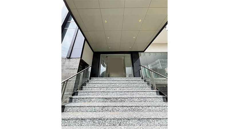 Gedung Pramuka, Dilengkapi Lift Parkir 15 mobil  Luas 759m2