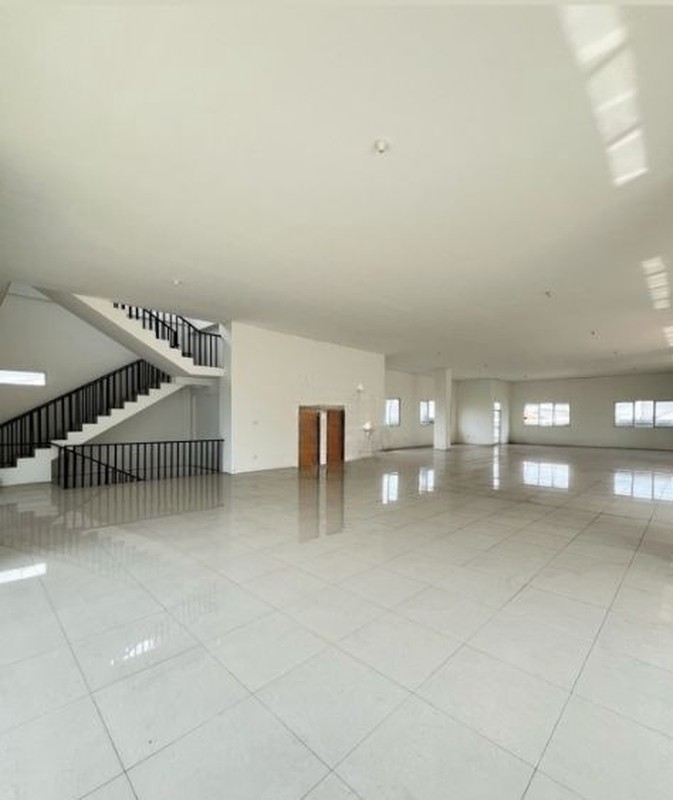 Gedung Pramuka, Dilengkapi Lift Parkir 15 mobil  Luas 759m2