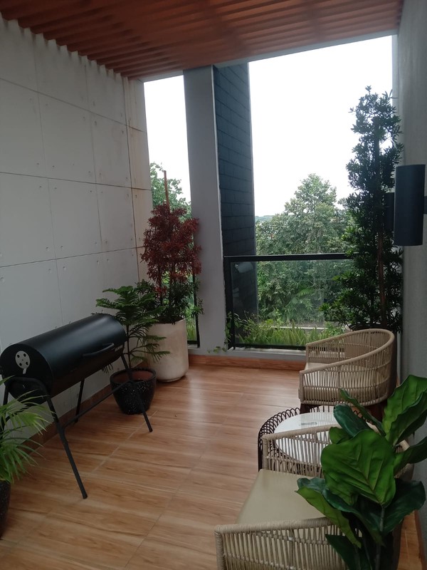 Rumah Eksklusif Siap Huni di Perkotaan - White Rose Premium Residence 