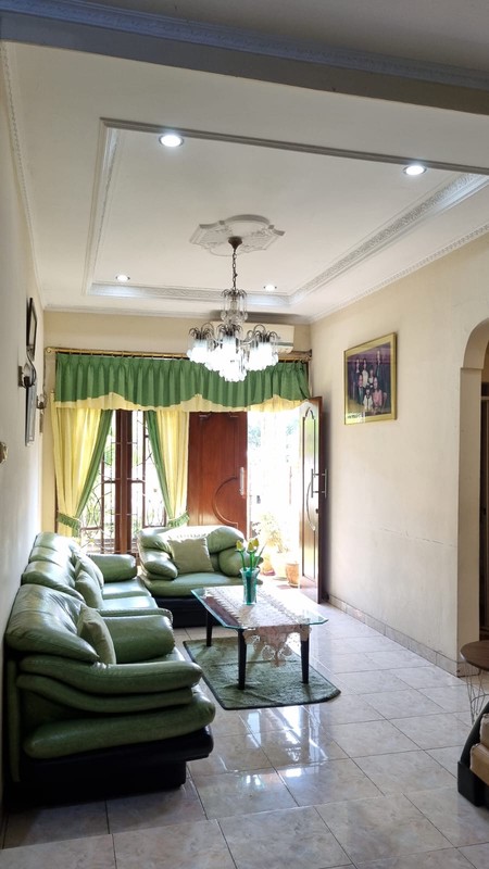 Dijual Rumah Di Dalam Perumahan Kimia Farma Lokasi Strategis Di Duren Sawit, Jakarta Timur