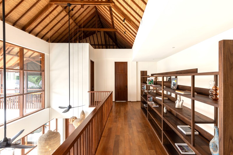 Leasehold - Tropical Luxury Living - Elegant 6 Bedroom Villa with Private Pool & Gym