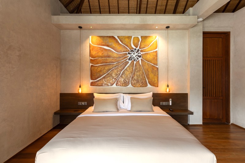 Leasehold - Tropical Luxury Living - Elegant 6 Bedroom Villa with Private Pool & Gym